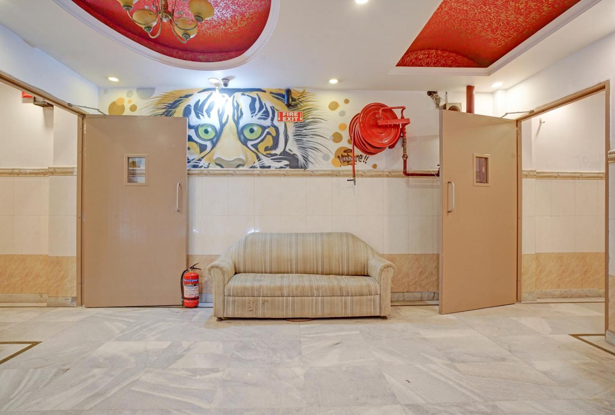 The Hindustan International - Traveller'S Choice Award 2025 Best Of Best Winning Hotel New Delhi Ngoại thất bức ảnh