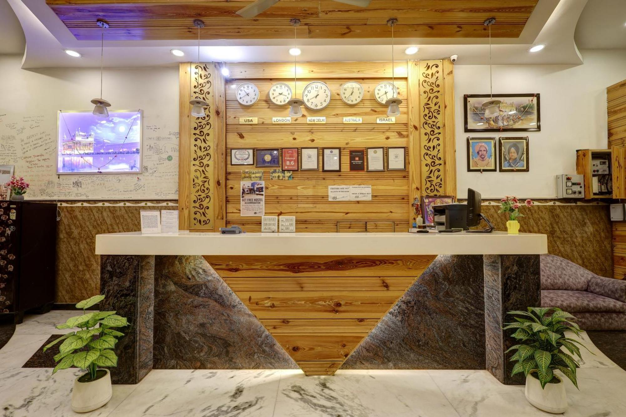 The Hindustan International - Traveller'S Choice Award 2025 Best Of Best Winning Hotel New Delhi Ngoại thất bức ảnh