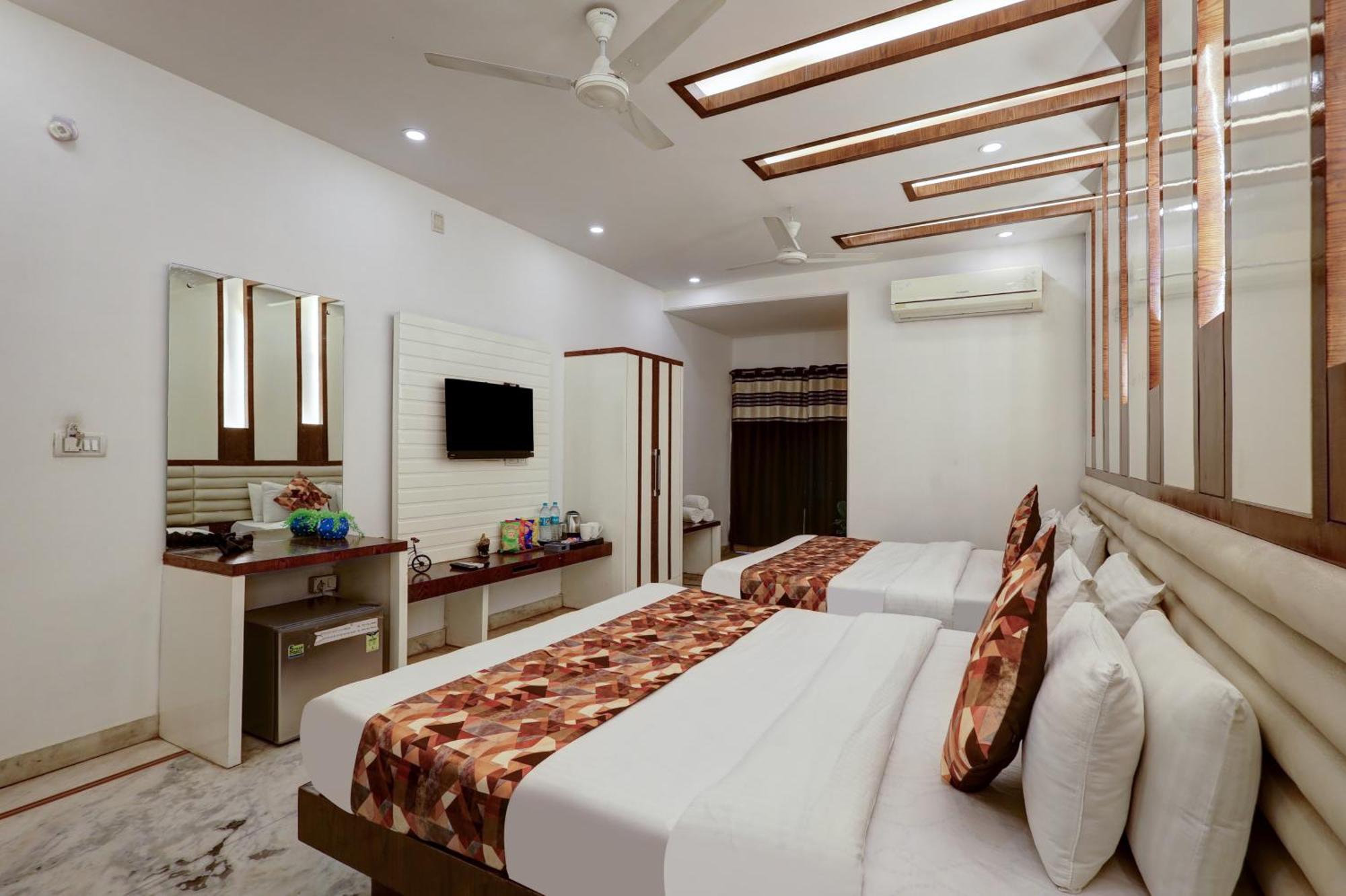 The Hindustan International - Traveller'S Choice Award 2025 Best Of Best Winning Hotel New Delhi Ngoại thất bức ảnh
