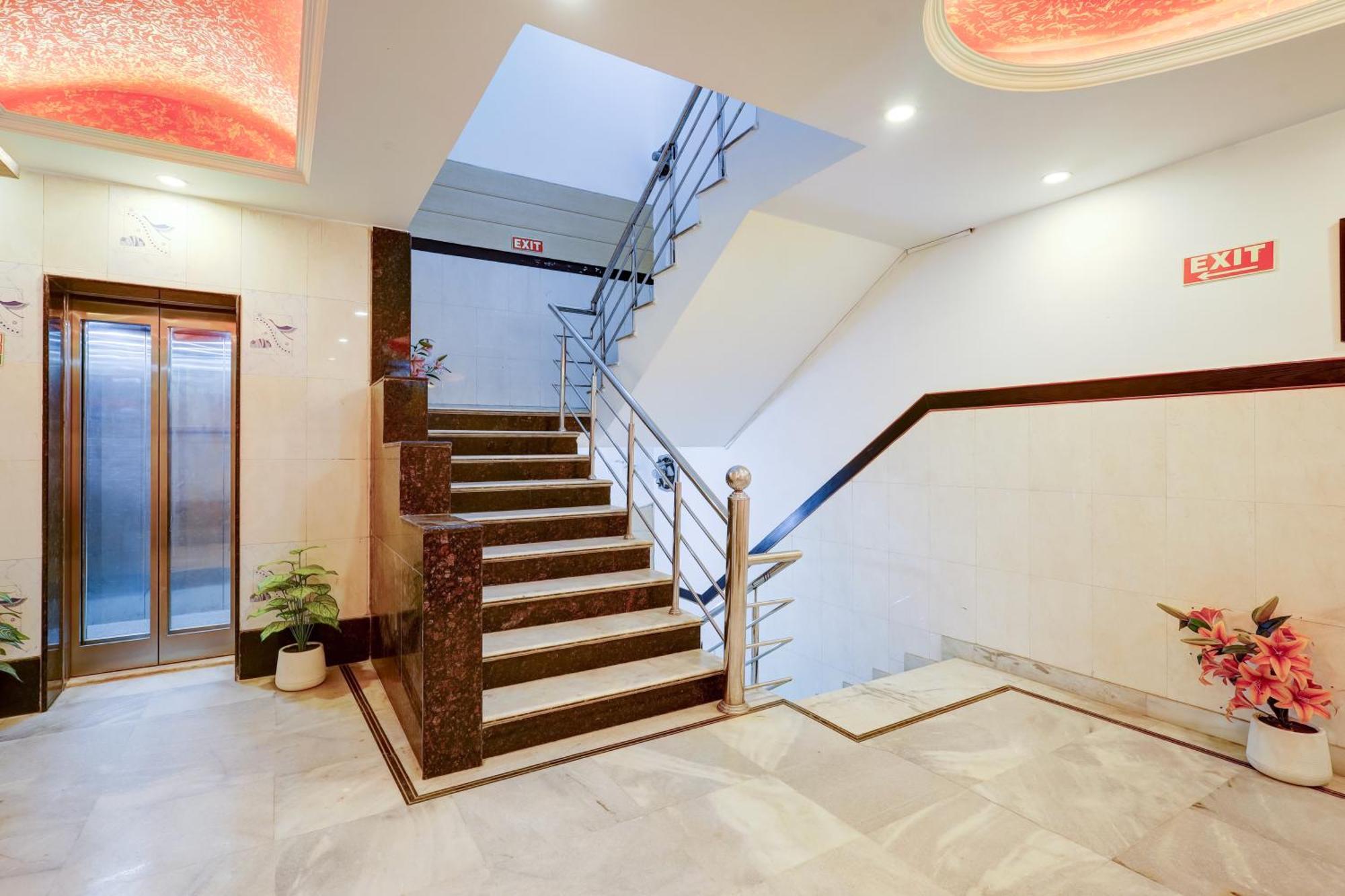 The Hindustan International - Traveller'S Choice Award 2025 Best Of Best Winning Hotel New Delhi Ngoại thất bức ảnh